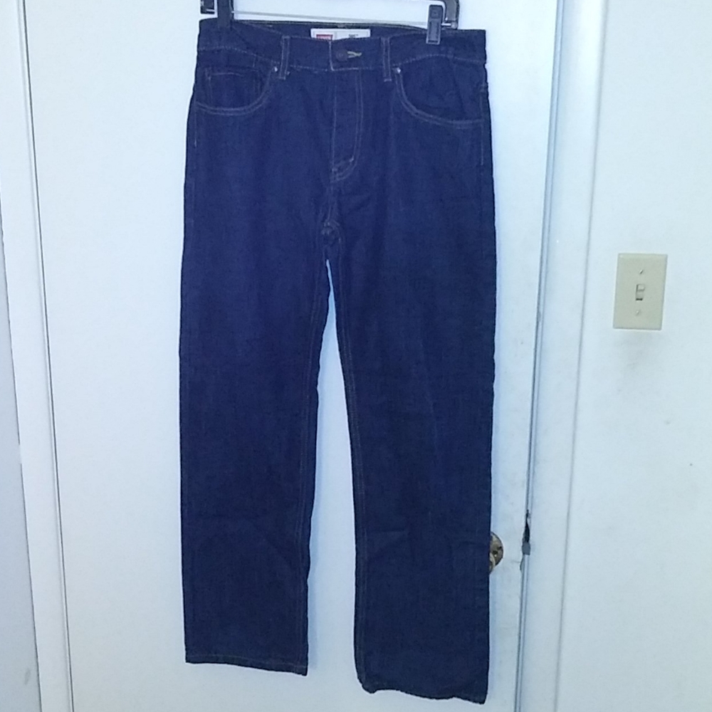 Levis